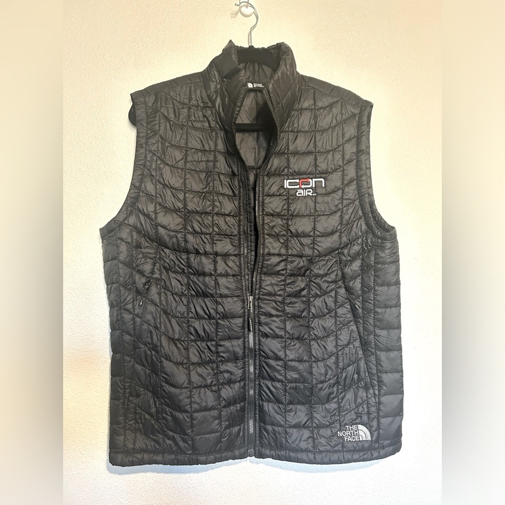 The North-face size medium puffer vest in black